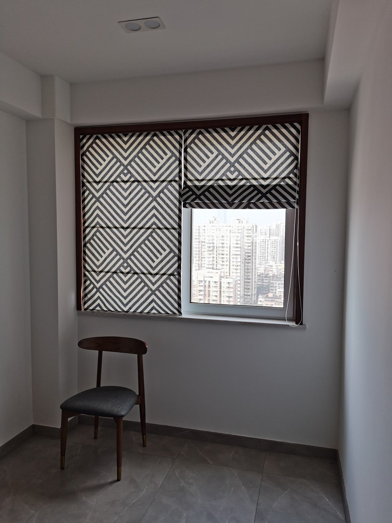 Seamless Geometric Contemporary Window Roman Shade